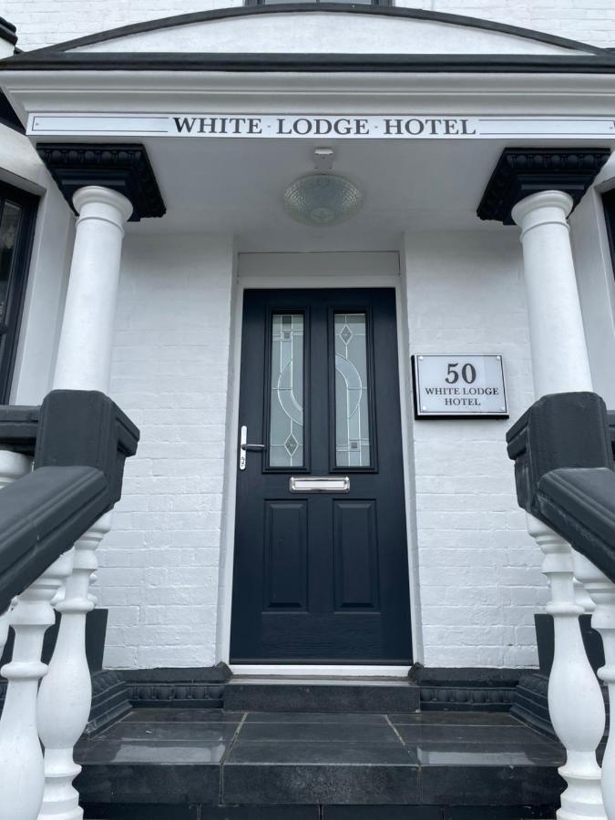 The White Lodge Hotel Херфорд Екстериор снимка